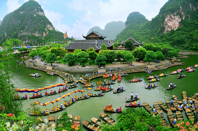 Tour Hạ Long - Ninh Bình - Sapa: Vịnh Hạ Long - Tràng An - Fansipan